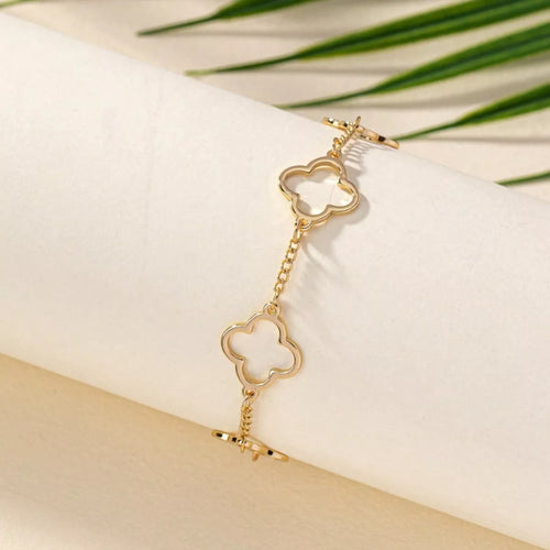The Willow Bracelet — Gold Clover Chain
